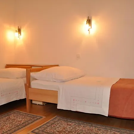 Tin Apartamento Kaštela